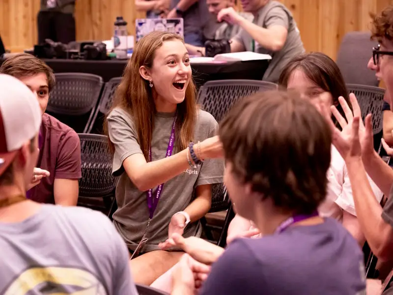 How do Ascend teams communicate and create friendships?
